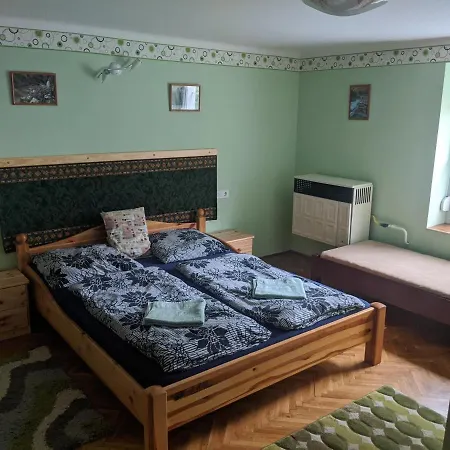 Romai Fuerdo Apartmanhaz Bakonynána